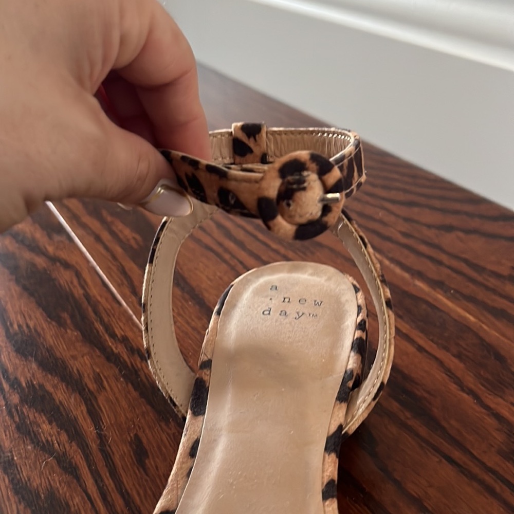 A New Day Target Leopard Sandals - Picture 3 of 3